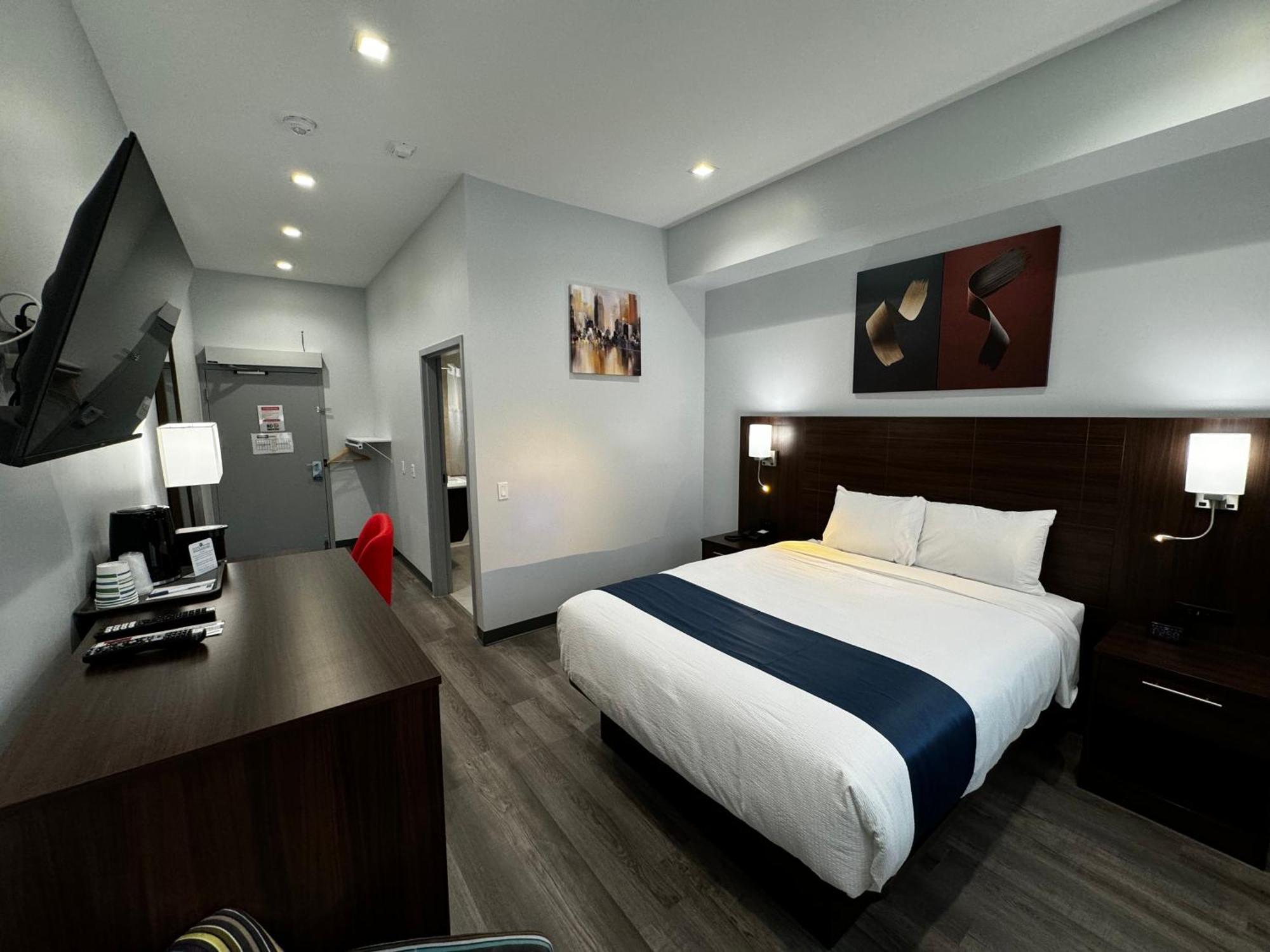 Travelodge By Wyndham Cochrane Eksteriør bilde