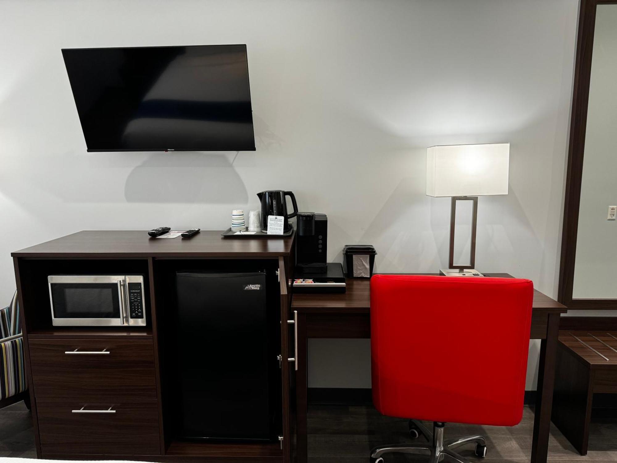 Travelodge By Wyndham Cochrane Eksteriør bilde