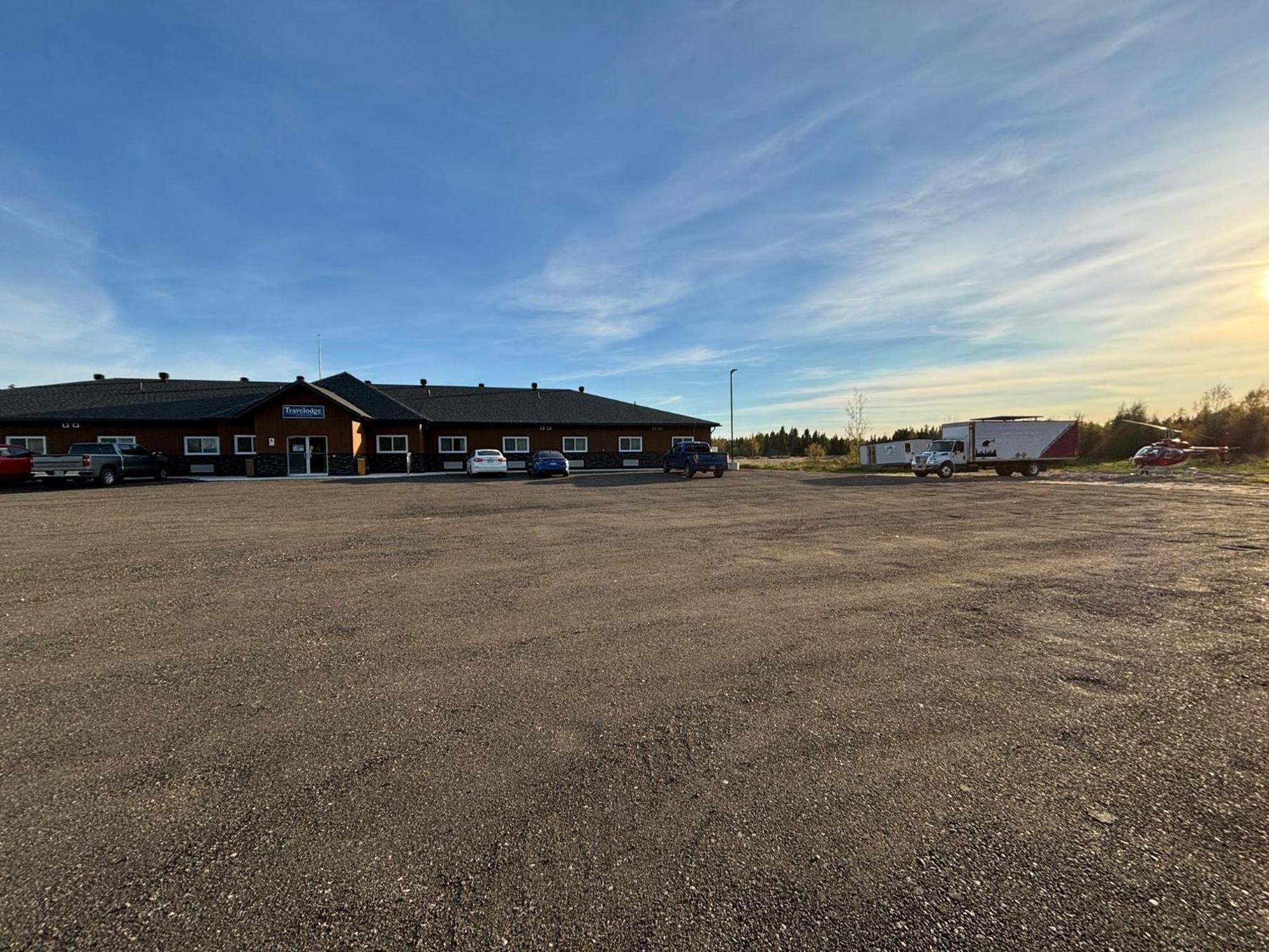 Travelodge By Wyndham Cochrane Eksteriør bilde
